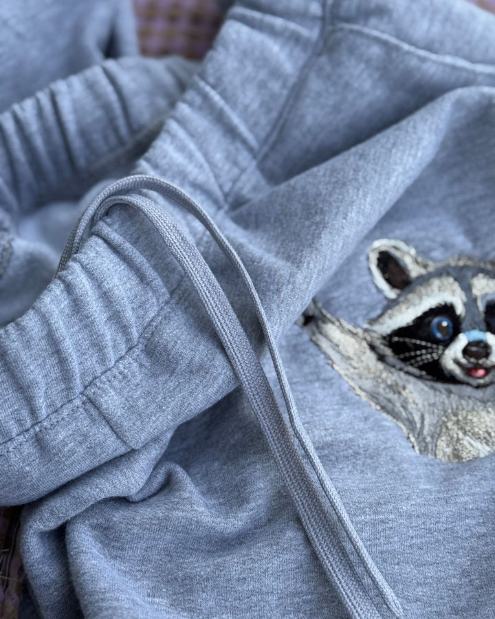 BULLIBAG | Raccoon Peace Sign Sweatpants – Grey