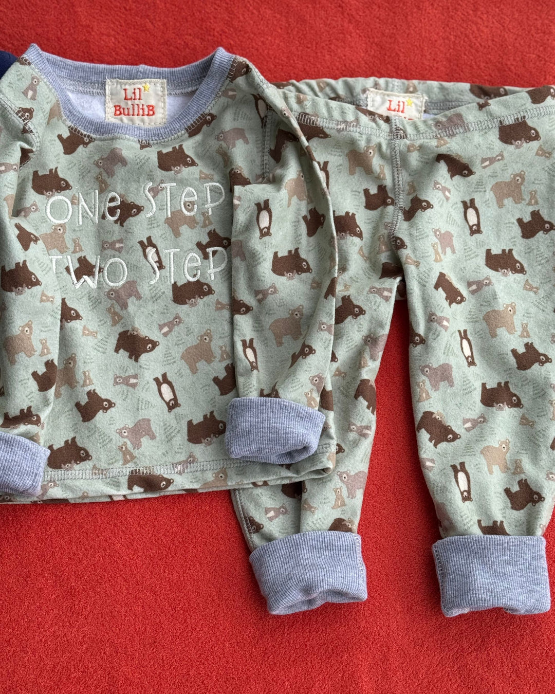 Lil BulliB Bear Steps Pajama Set