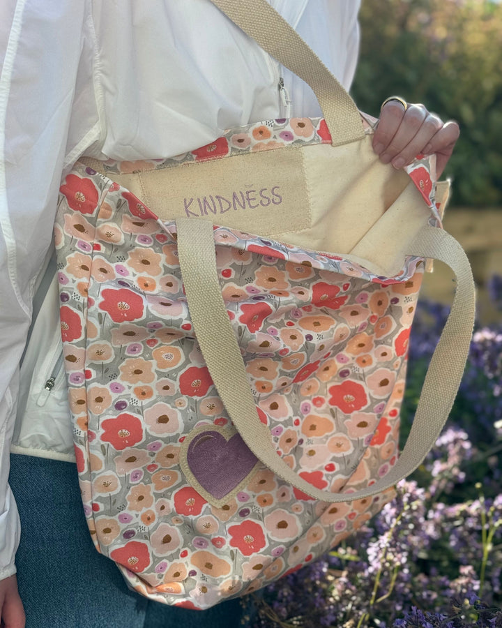 BULLIBAG | Hearts & Stars Water Resistant Lined Totes